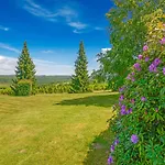 Prázdninový dům In Fays With Garden *
