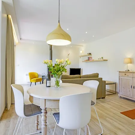 Casa vacanze In Fays With Garden Gros-Fays