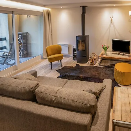 In Fays With Garden 펜션 *