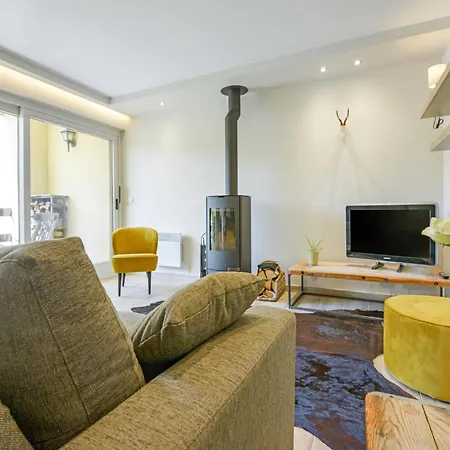 In Fays With Garden Gros-Fays