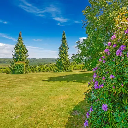 Casa vacanze In Fays With Garden *